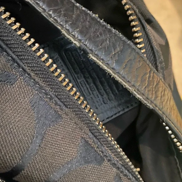 COACH  MONOGRAM CANVAS SHOULDER / CROSSBODY TOTE BAG BLACK - Picture 6 of 7